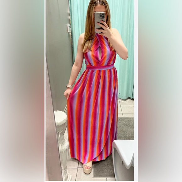 g.p.d. Brand: Pink, Purple, Orange Pleated Maxi Dress Size Medium, Worn Once - Picture 3 of 3